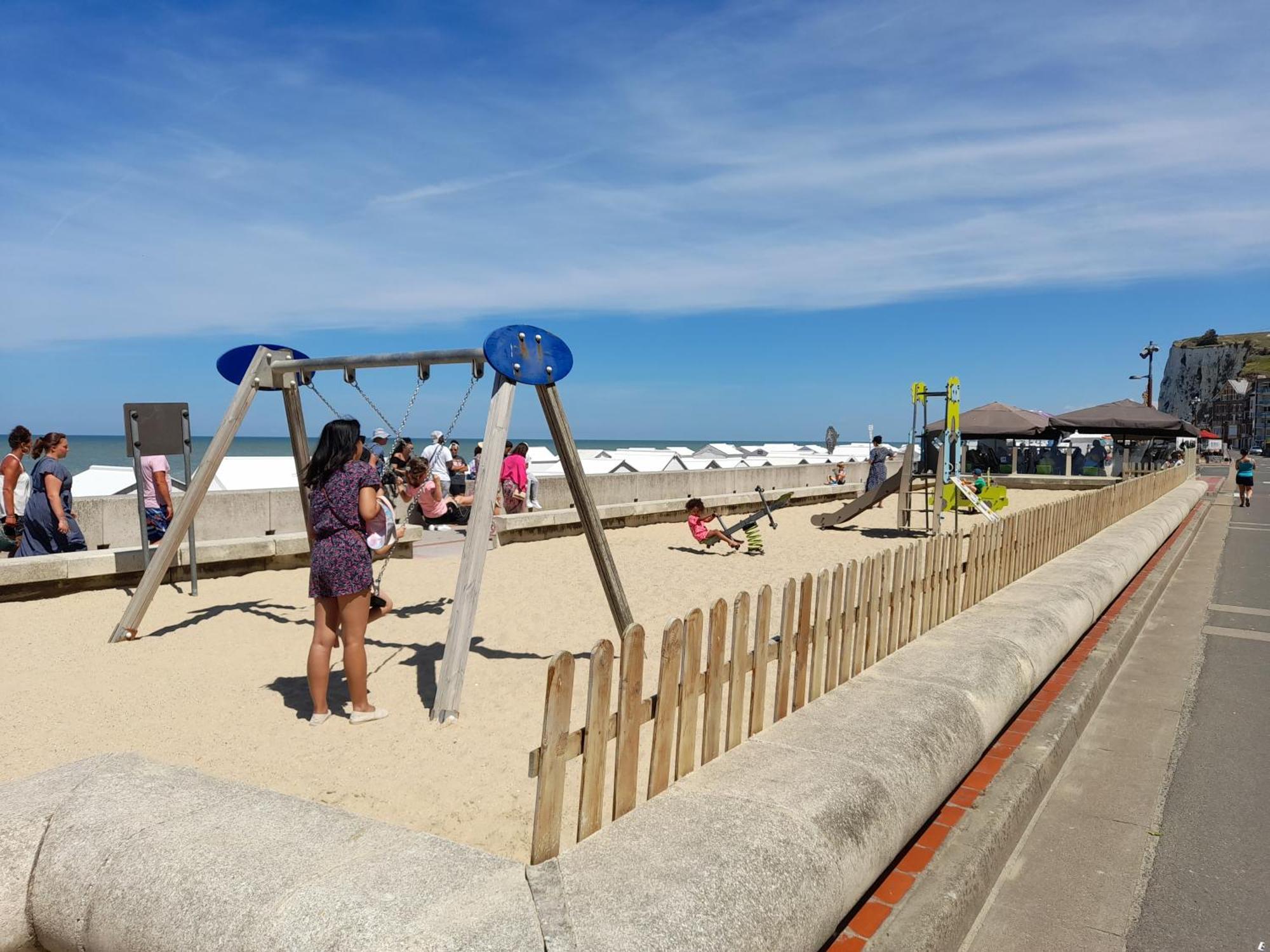 "Le Juguili" 46M2 En Front De Mer - 4 Personnes - Animaux Ok - Entierement Renove - Haut De Gamme - Wifi Mers-les-Bains Bagian luar foto